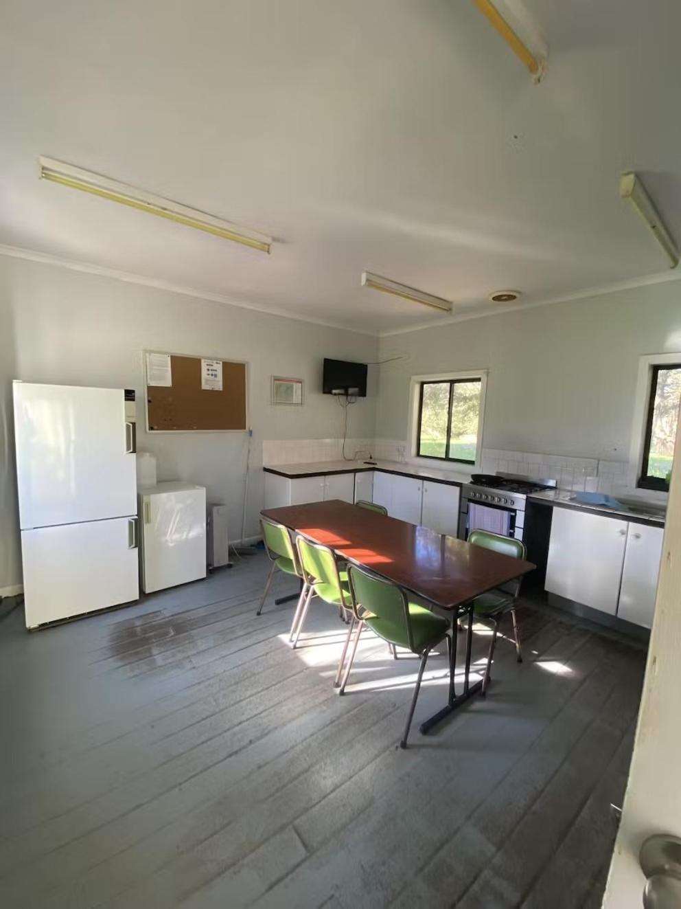 Big4 Breeze Holiday Parks - Eildon Exterior foto